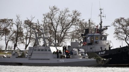 Украинская сторона в ТГК призвали РФ отпустить захваченных моряков 