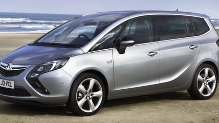 В сеть попали снимки нового минивэна Opel Zafira 