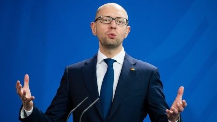 Яценюк: Украина готова судиться с РФ по $3 млрд долга