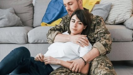 Жена военнослужащего может получать финансовую помощь