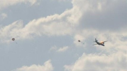 Селезнев: Три члена экипажа Ан-26 погибли, спасая жителей Славянска