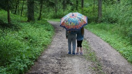 Деяким містам варто чекати навіть грози