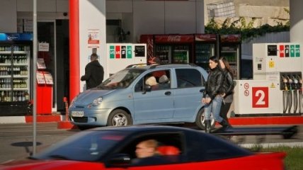 Украинцы стали меньше потреблять бензин
