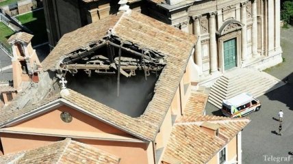 В центре Рима произошло обрушение крыши в церкви