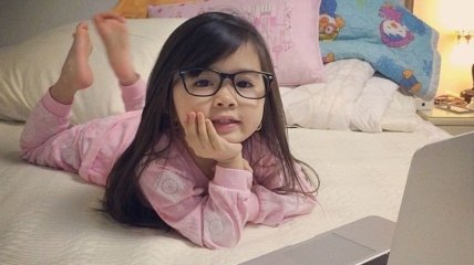 5-летняя девочка стала звездой Интернета (ФОТО)