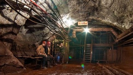 В Кривом Роге произошел обвал на шахте: один горняк погиб 