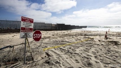 Обуздать волны мигрантов: Трамп звонил президенту Мексики