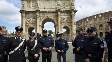 Патрулировать улицы Рима и Милана выйдут китайские полицейские