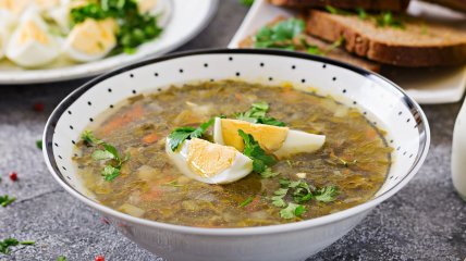 Зелений борщ без м'яса (відео)