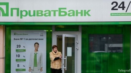 Украинцы в первый день закона о валюте купили онлайн $1,4 млн