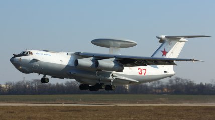 Російський літак далекого радіолокаційного виявлення та управління А-50