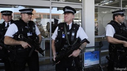 В лондонском аэропорту арестованы двое террористов