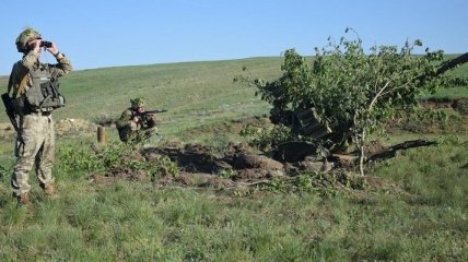 Штаб: боевики обстреляли ООС под Широкино и Песками