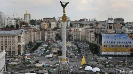 На Майдане разбирают баррикады (Онлайн-трансляция)