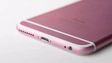 В сети появились фото розовых iPhone 6s и iPhone 6s Plus