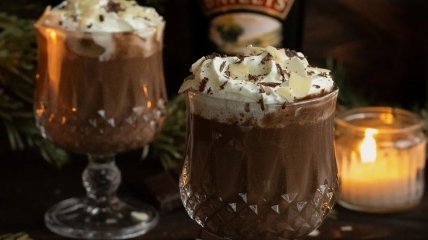 Гарячий шоколад з бейлісом — рецепт