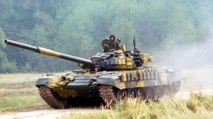 СНБО: В Донецк прибыли 2 российских танка (Видео) 