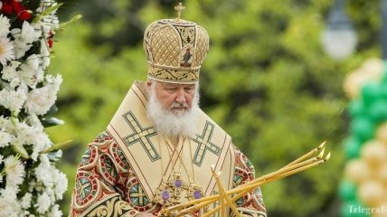 Патриарх Кирилл пожелал Порошенко примирить народ Украины 