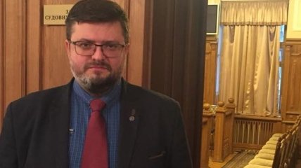 Адвокат Вышинского заявляет, что в его доме и офисе проходят обыски
