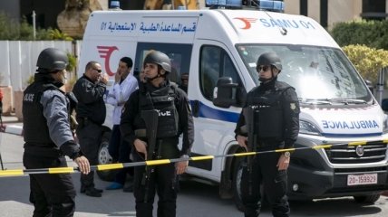 В Тунисе полицейские задержали пятерых подозреваемых в теракте возле посольства США