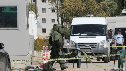 В Анкаре вооруженный мужчина напал на израильское посольство