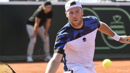 Марченко пробился в третий раунд теннисного турнира в По
