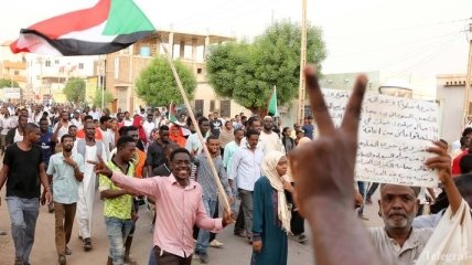 Протесты в Судане: оппозиция и военные договорились о переходном правительстве