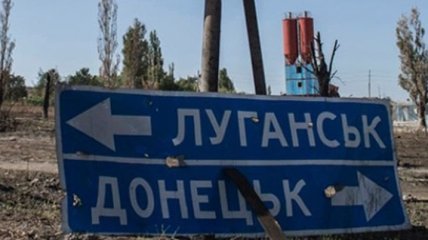 Россия перебрасывает бронетехнику, оружие и снаряжение на Донбасс