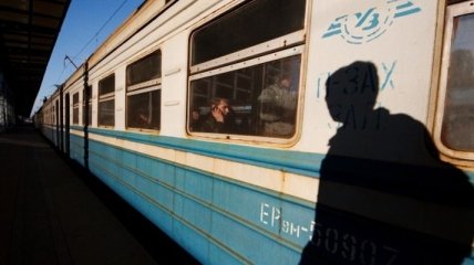 Во Львове на вагоне поезда парня смертельно ударило током