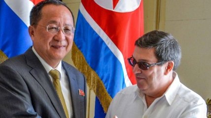 Лидер Кубы Рауль Кастро встретился с министром иностранных дел КНДР