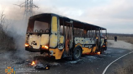 Спасатели ликвидировали пожар в пассажирском автобусе
