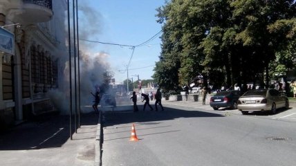 В Харькове неспокойно: на офис Добкина - напали, в центре - митинги