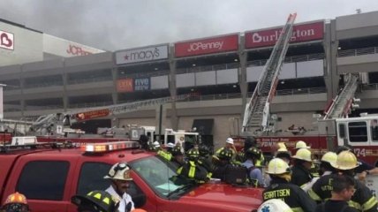В Нью-Йорке горел крупный торговый центр: десятки пострадавших 