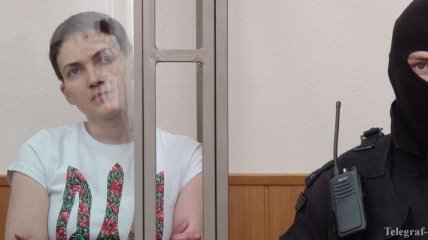 МИД Украины призывает власти РФ пустить украинских врачей к Савченко