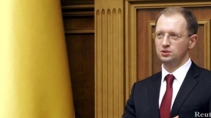 Яценюк рассмотрит вопрос голосования депутатов за недоверие власти