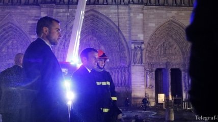 Собор Парижской Богоматери удалось спасти (Фото)