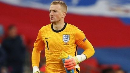 Вратарь сборной Англии нанял телохранителей после того, как травмировал звезду Ливерпуля