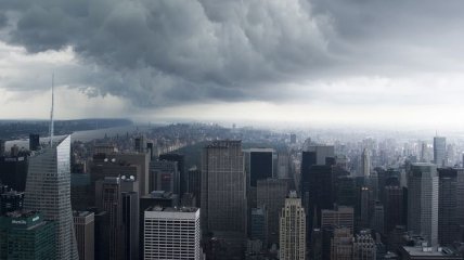 Городской транспорт Нью-Йорка прекратит работу из-за урагана Сэнди