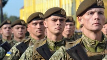 Нардепы поддержали законопроект об изменении воинских званий