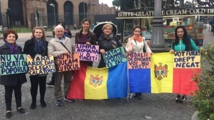 Президента Молдовы встретили в Италии протестами