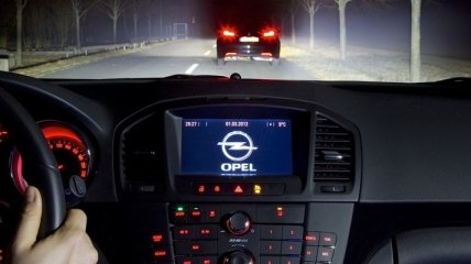 Технология слежения за глазами от Opel