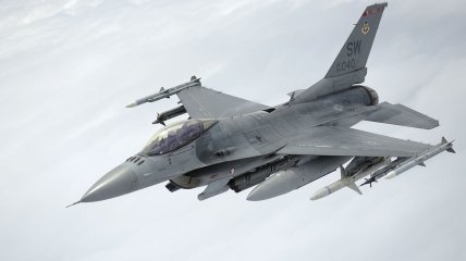 F-16