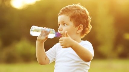 Почему нужно ежедневно пить теплую воду 