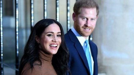 "Их работа в Великобритании продолжится": принц Гарри с супругой могут вернуться на родину