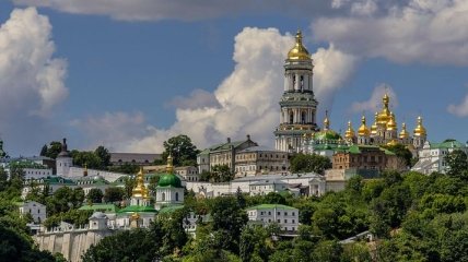 Порошенко о Дне Крещения: Ожидаем признания автокефалии Украинской Церкви