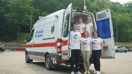 Фонд Романа Фелика передал авто экстренной медицины в одну из больниц Донбасса