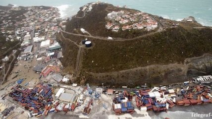 Ураган "Ирма" почти полностью разрушил остров Сен-Мартен