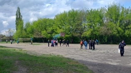 У школі на Луганщині діти влаштували різанину: є постраждалий (фото)