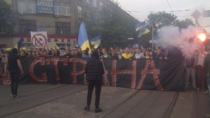 В Харькове произошли столкновения между футбольными фанатами и активистами