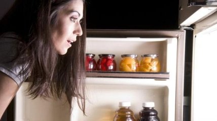 К чему приводят ночные набеги на холодильник 